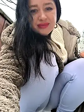 KikiXRed online show from 02.25.26