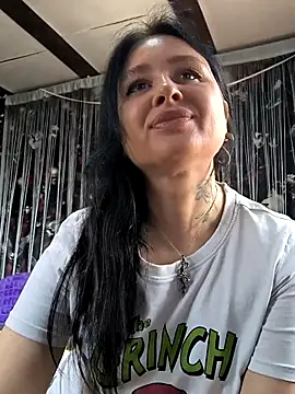 KikiXRed online show from 03.31.26