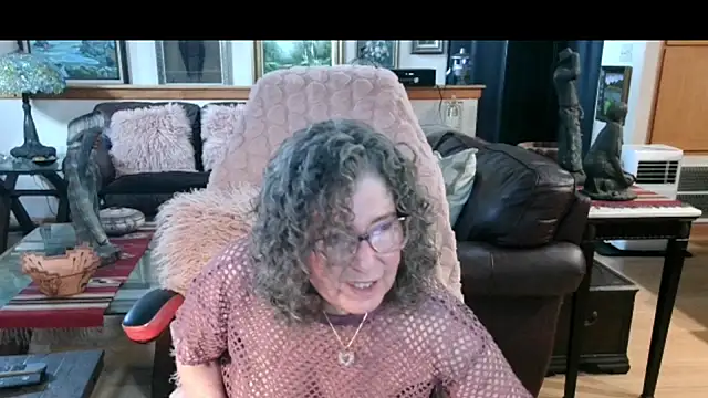 Snapshot of littlepistol01 chatting on 07.27.26 littlepistol01 online show from 07.27.26