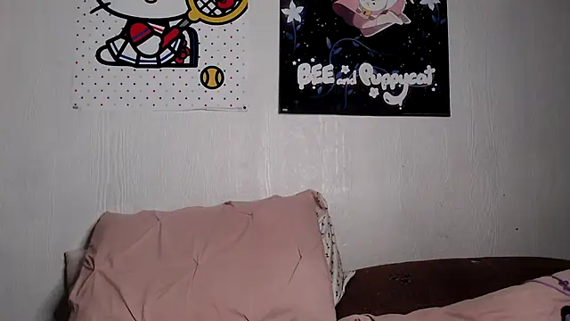 Snapshot of Cupcakecutie449 chatting on 03.11.25 Cupcakecutie449 online show from 03.11.25