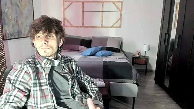 Snapshot of xxxciro13xxx chatting on 02.14.25 xxxciro13xxx online show from 02.14.25