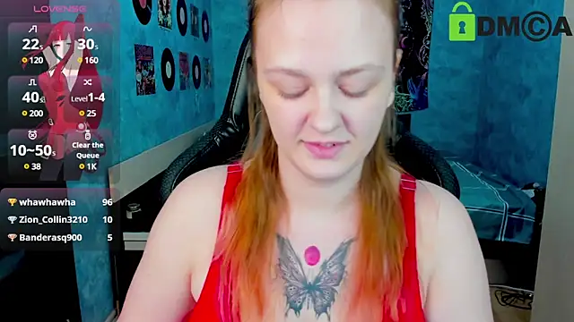 Snapshot of madness_lia chatting on 12.25.24 madness lia online show from 12.25.24