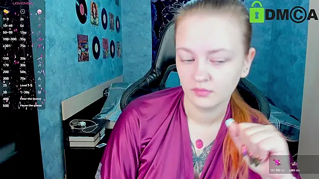 Snapshot of madness_lia chatting on 12.26.24 madness lia online show from 12.26.24