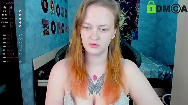 Snapshot of madness_lia chatting on 12.27.24 madness lia online show from 12.27.24