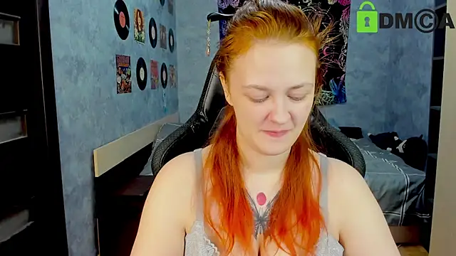 Snapshot of madness_lia chatting on 02.10.25 madness lia online show from 02.10.25