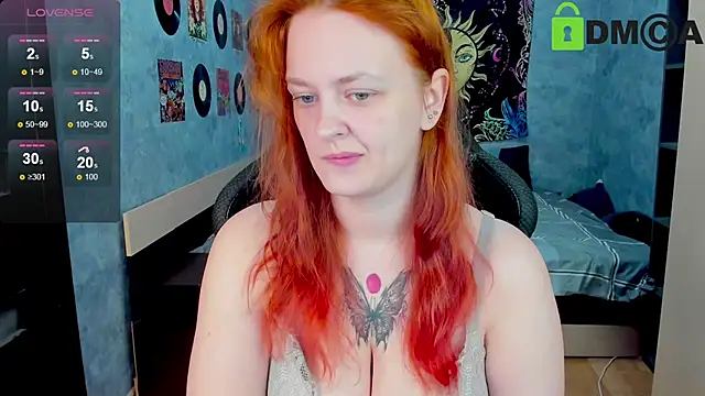 Snapshot of madness_lia chatting on 02.11.25 madness lia online show from 02.11.25