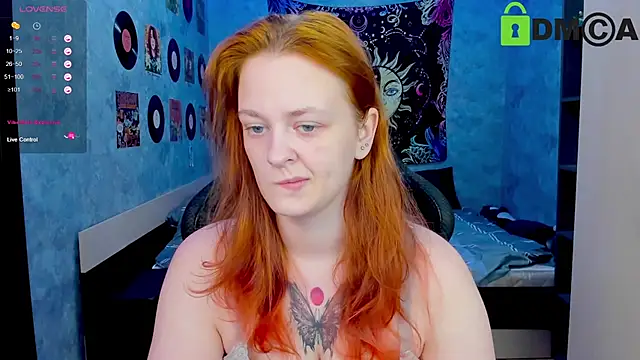 Snapshot of madness_lia chatting on 02.20.25 madness lia online show from 02.20.25