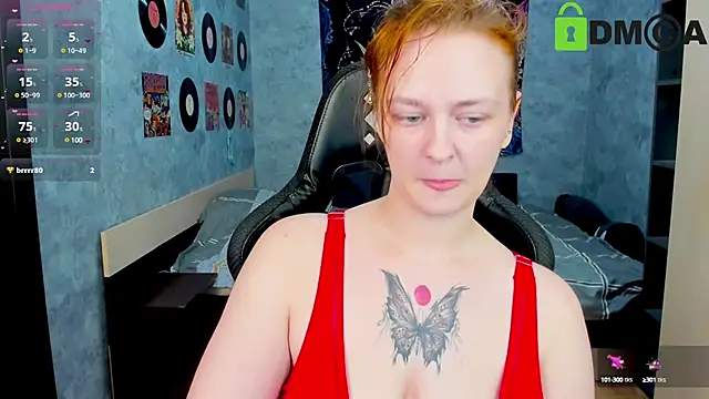 Snapshot of madness_lia chatting on 02.24.25 madness lia online show from 02.24.25