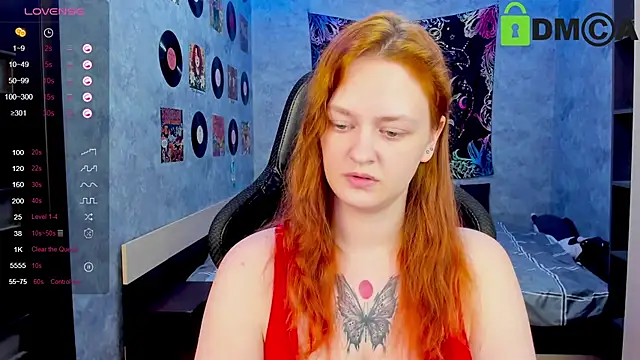 Snapshot of madness_lia chatting on 02.25.25 madness lia online show from 02.25.25