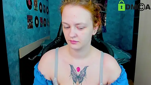 Snapshot of madness_lia chatting on 03.18.25 madness lia online show from 03.18.25