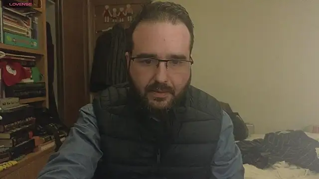 Snapshot of curiosillo83 chatting on 02.26.25 curiosillo83 online show from 02.26.25