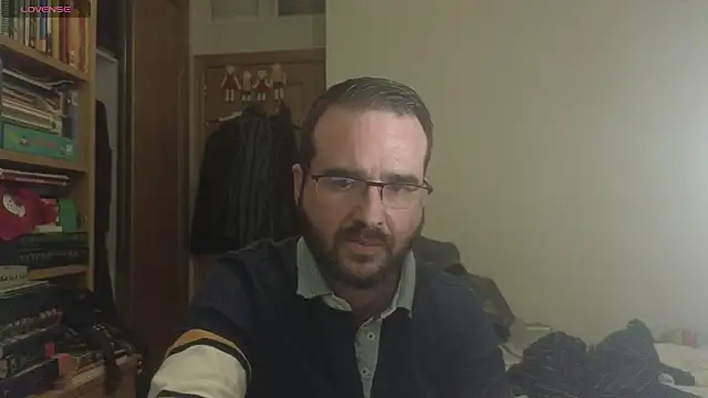 Snapshot of curiosillo83 chatting on 02.27.25 curiosillo83 online show from 02.27.25