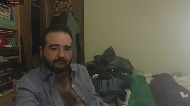 Snapshot of curiosillo83 chatting on 03.01.25 curiosillo83 online show from 03.01.25