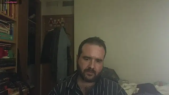 Snapshot of curiosillo83 chatting on 03.02.25 curiosillo83 online show from 03.02.25