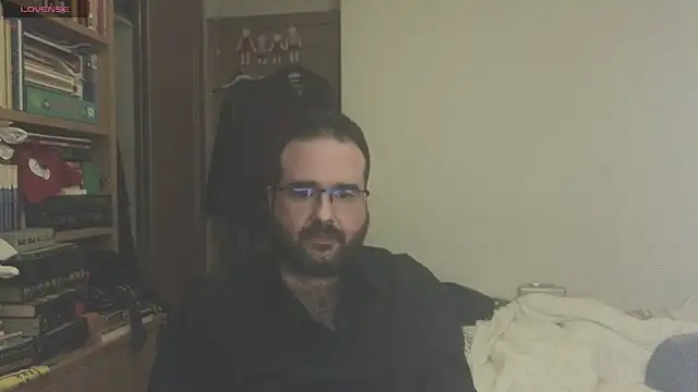 Snapshot of curiosillo83 chatting on 03.04.25 curiosillo83 online show from 03.04.25