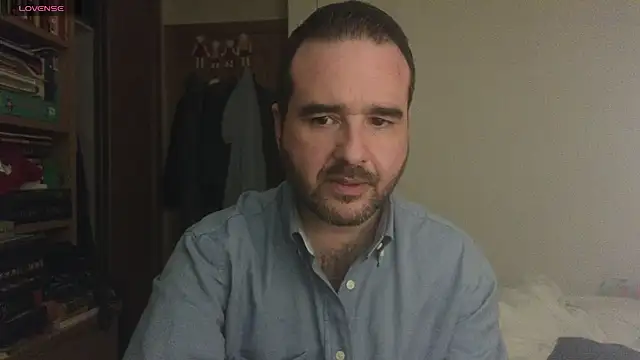 Snapshot of curiosillo83 chatting on 03.08.25 curiosillo83 online show from 03.08.25