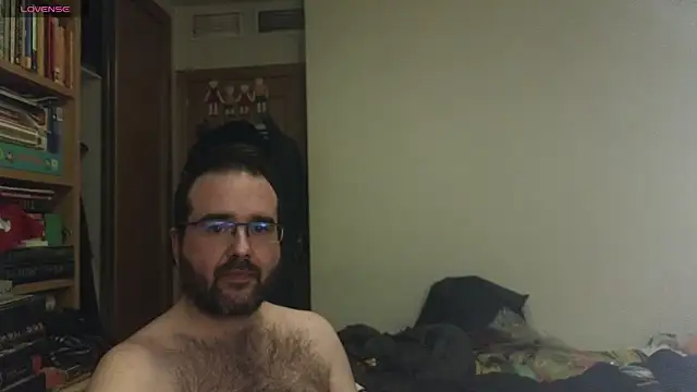 Snapshot of curiosillo83 chatting on 03.18.25 curiosillo83 online show from 03.18.25