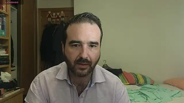 Snapshot of curiosillo83 chatting on 09.17.25 curiosillo83 online show from 09.17.25