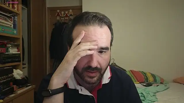 Snapshot of curiosillo83 chatting on 09.18.25 curiosillo83 online show from 09.18.25