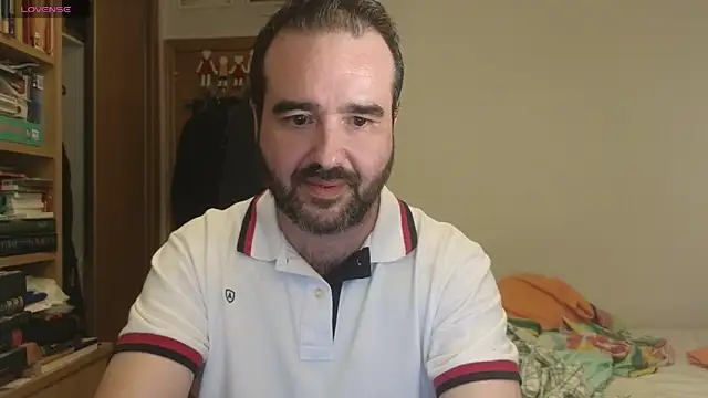 Snapshot of curiosillo83 chatting on 09.23.25 curiosillo83 online show from 09.23.25