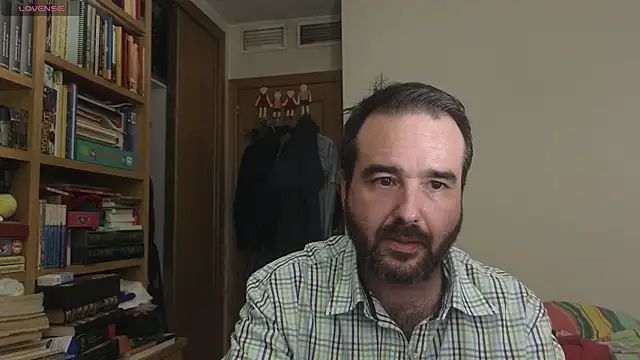 Snapshot of curiosillo83 chatting on 09.26.25 curiosillo83 online show from 09.26.25