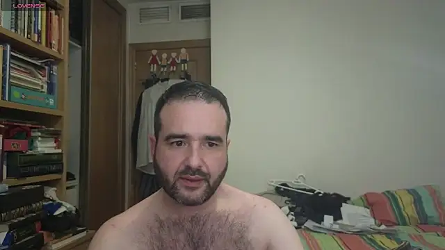 Snapshot of curiosillo83 chatting on 10.04.25 curiosillo83 online show from 10.04.25