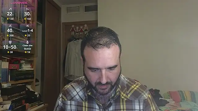 Snapshot of curiosillo83 chatting on 10.10.25 curiosillo83 online show from 10.10.25