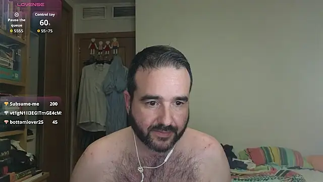 Snapshot of curiosillo83 chatting on 10.15.25 curiosillo83 online show from 10.15.25