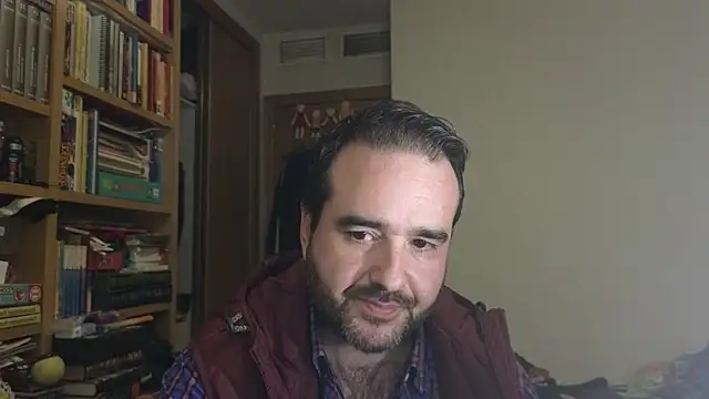 Snapshot of curiosillo83 chatting on 12.02.25 curiosillo83 online show from 12.02.25