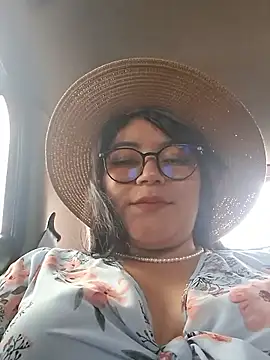 Sakura 0505 online show from 12.17.25