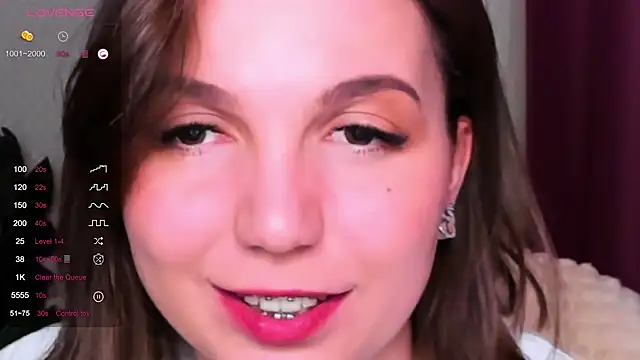 KindHazelHere  online show from 03.11.25