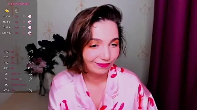 KindHazelHere  online show from 10.06.25