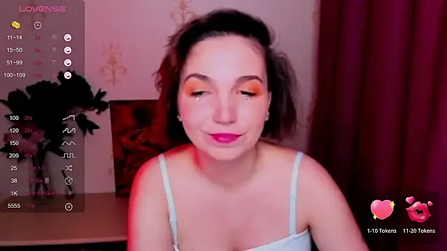 KindHazelHere  online show from 10.19.25