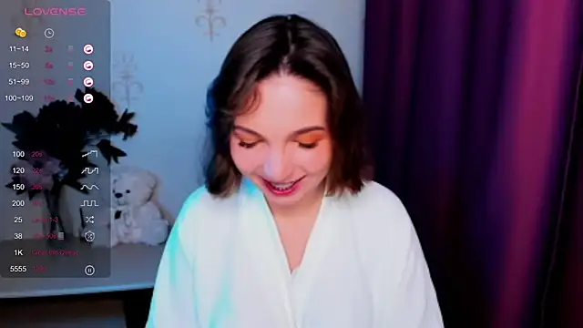 KindHazelHere  online show from 11.18.25