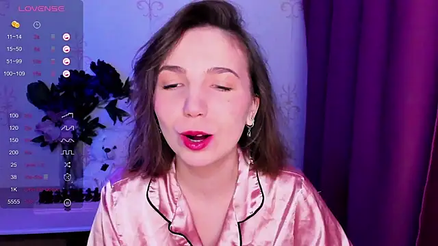 KindHazelHere  online show from 02.08.26