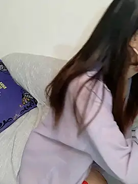 Snapshot of Lu_Nana chatting on 02.22.25 Lu Nana online show from 02.22.25