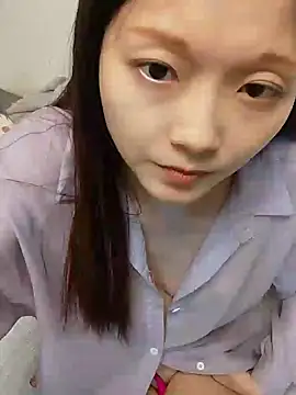 Snapshot of Lu_Nana chatting on 03.05.25 Lu Nana online show from 03.05.25