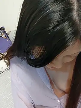 Snapshot of Lu_Nana chatting on 03.05.25 Lu Nana online show from 03.05.25