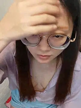 Snapshot of Lu_Nana chatting on 03.10.25 Lu Nana online show from 03.10.25