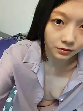 Snapshot of Lu_Nana chatting on 03.11.25 Lu Nana online show from 03.11.25