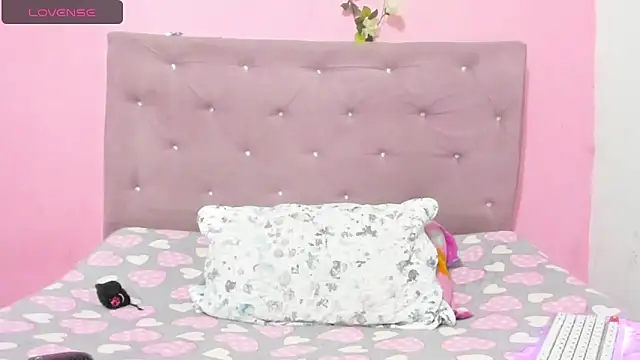 Ania-Ross online show from 03.09.25