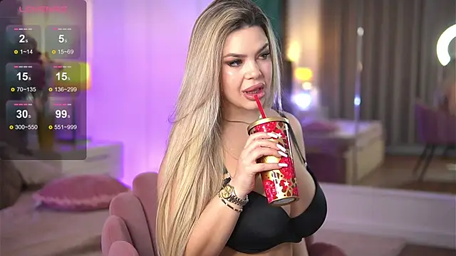 SophieBoobsX online show from 03.04.25