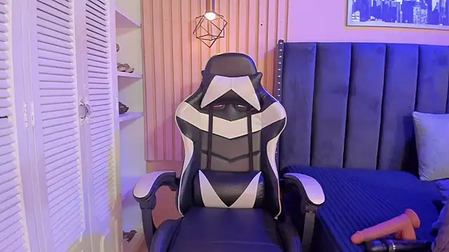 ashlye miller  online show from 01.15.26