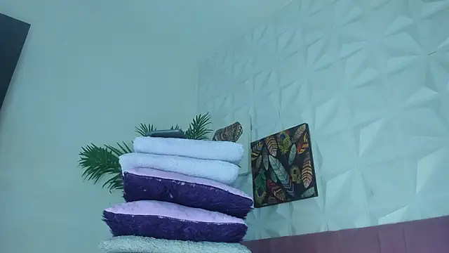 Hellen Sky online show from 01.10.26