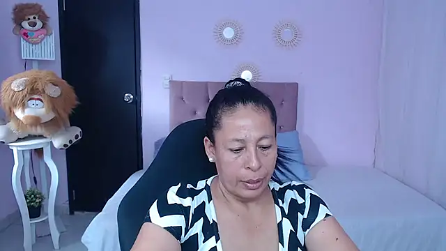 mature martina online show from 03.21.26
