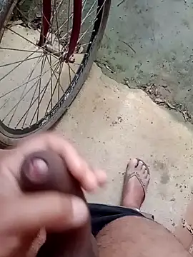 Snapshot of magrinhosafadao chatting on 11.05.25 magrinhosafadao online show from 11.05.25