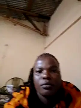 Snapshot of pretty-donna chatting on 02.14.26 pretty-donna online show from 02.14.26