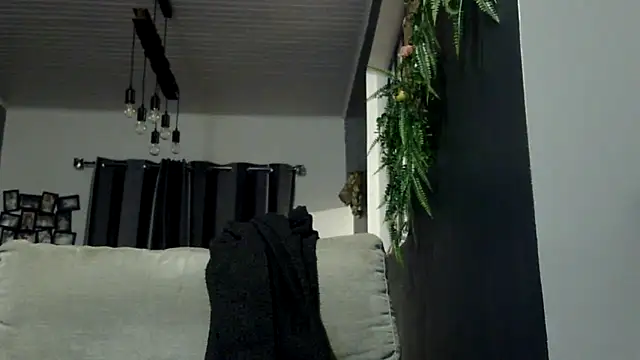 feline27 online show from 03.18.26