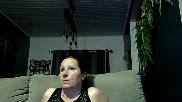 feline27 online show from 04.04.26