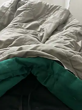 Snapshot of yourheroforfun chatting on 01.16.25 yourheroforfun online show from 01.16.25